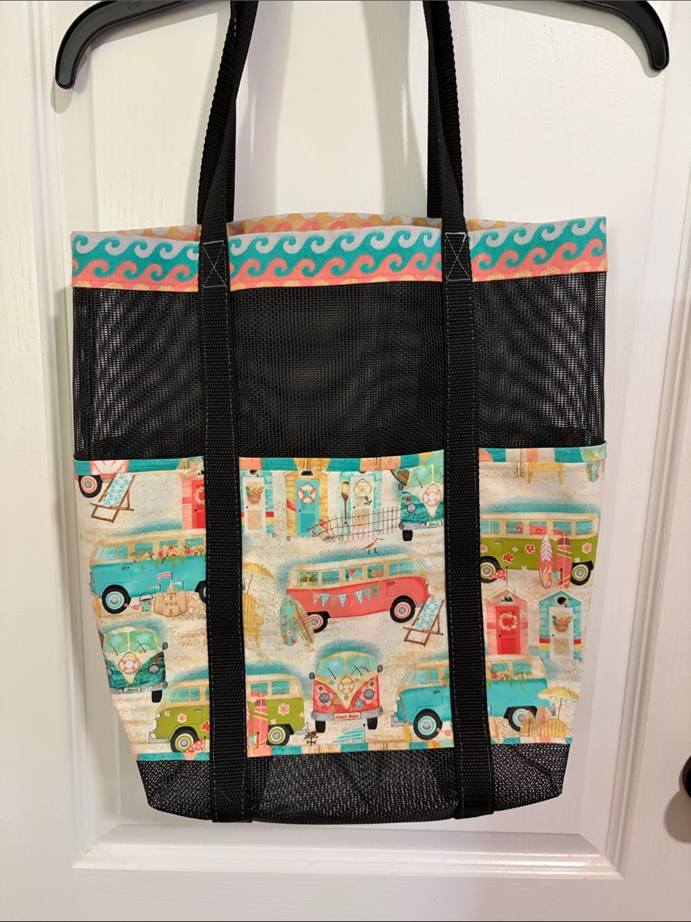 Beach-Ready Mesh Tote Bag in Teal & Coral